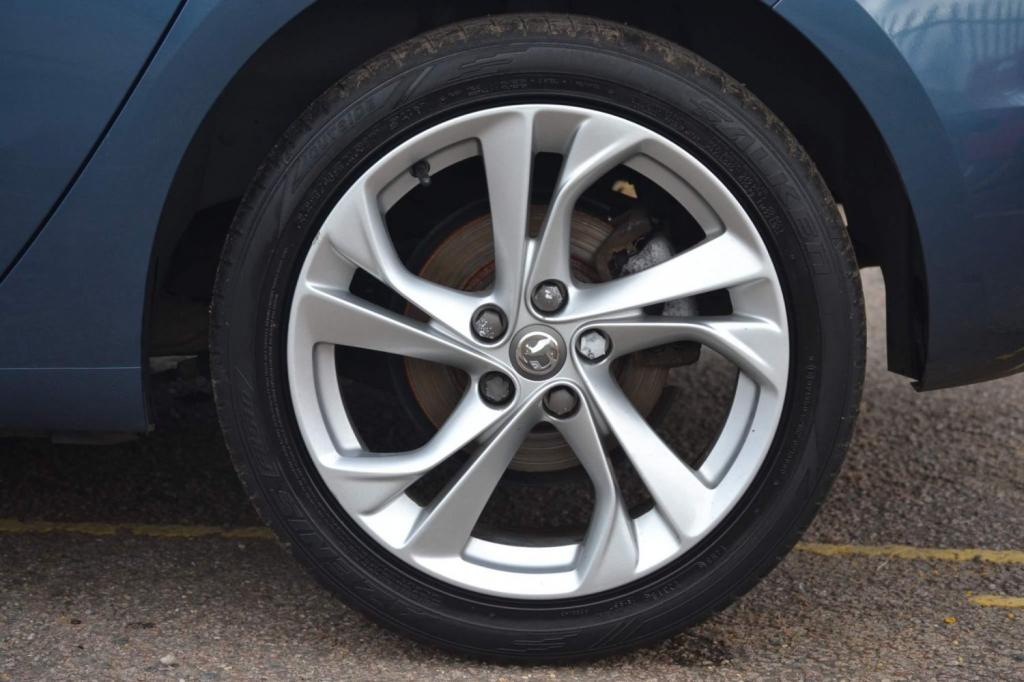VAUXHALL ASTRA