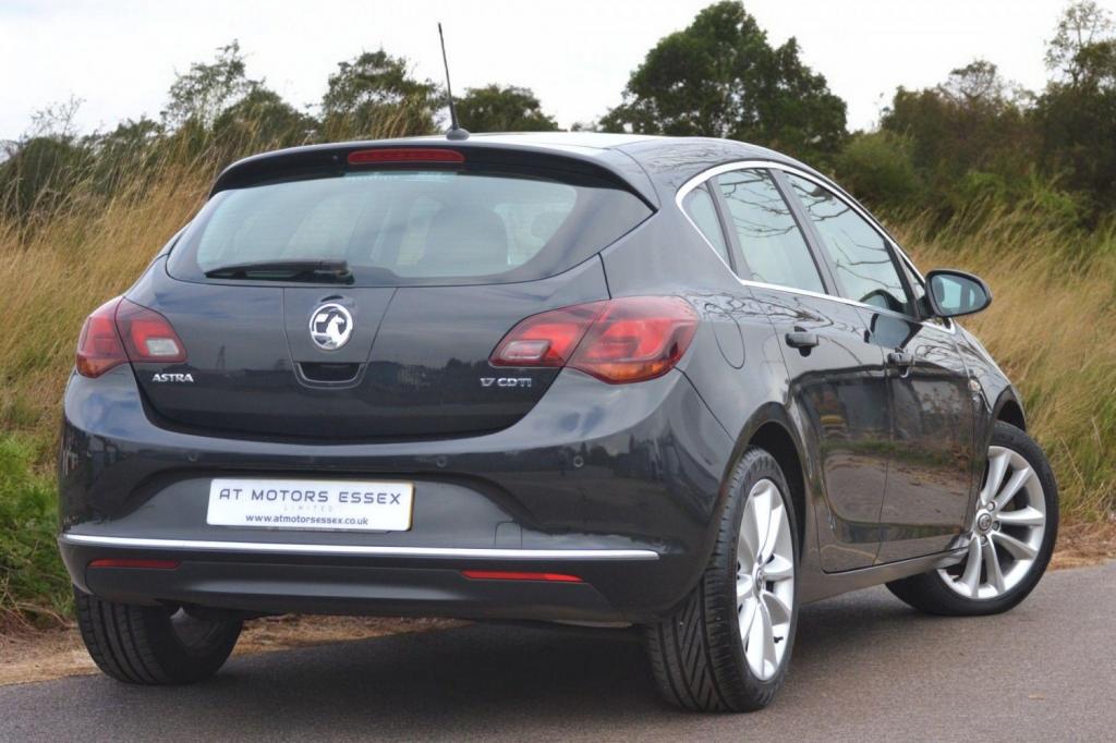 VAUXHALL ASTRA