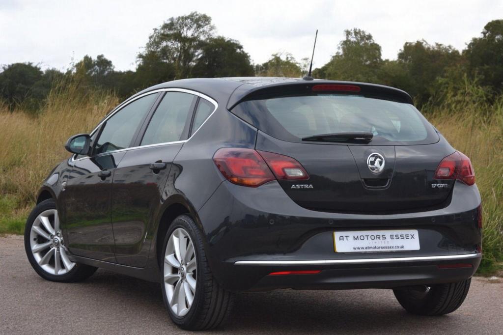 VAUXHALL ASTRA
