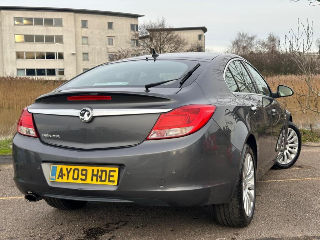 VAUXHALL INSIGNIA