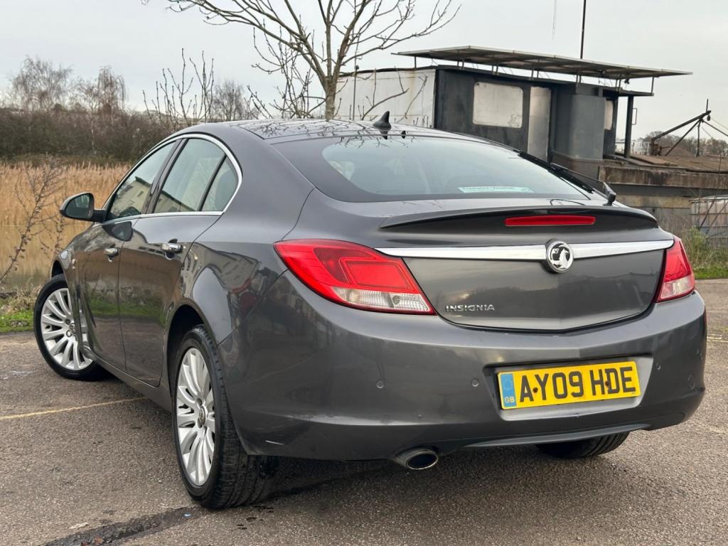 VAUXHALL INSIGNIA