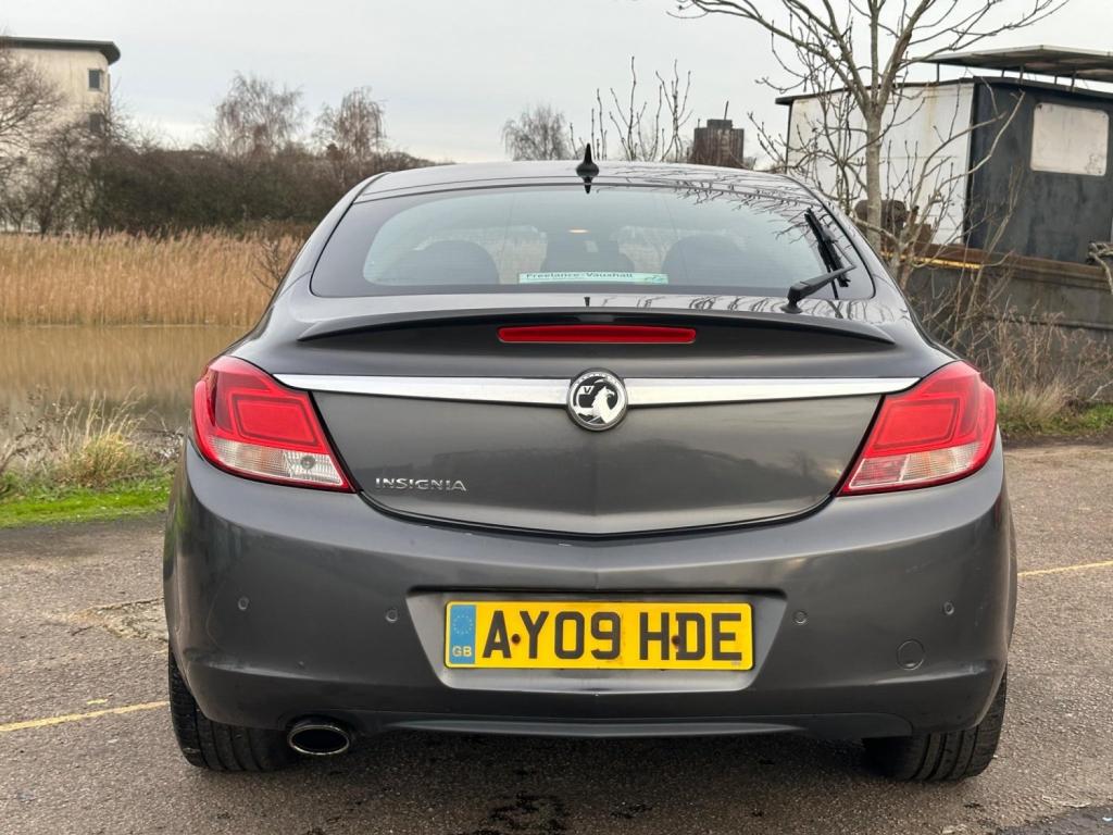 VAUXHALL INSIGNIA