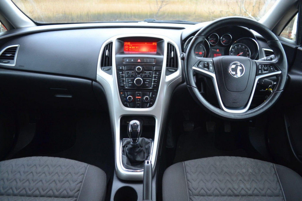 View VAUXHALL ASTRA 1.7 CDTi ecoFLEX Energy Euro 5 5dr