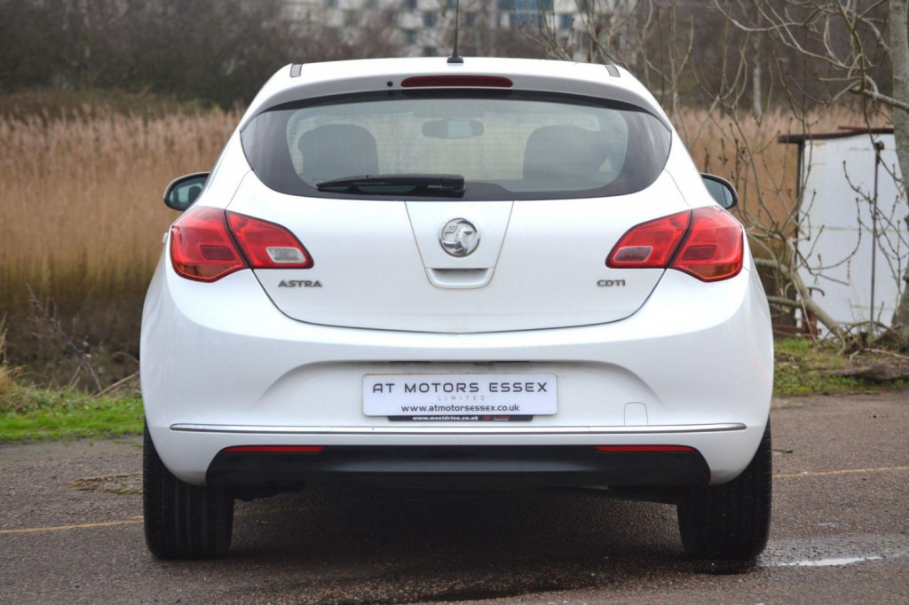 VAUXHALL ASTRA