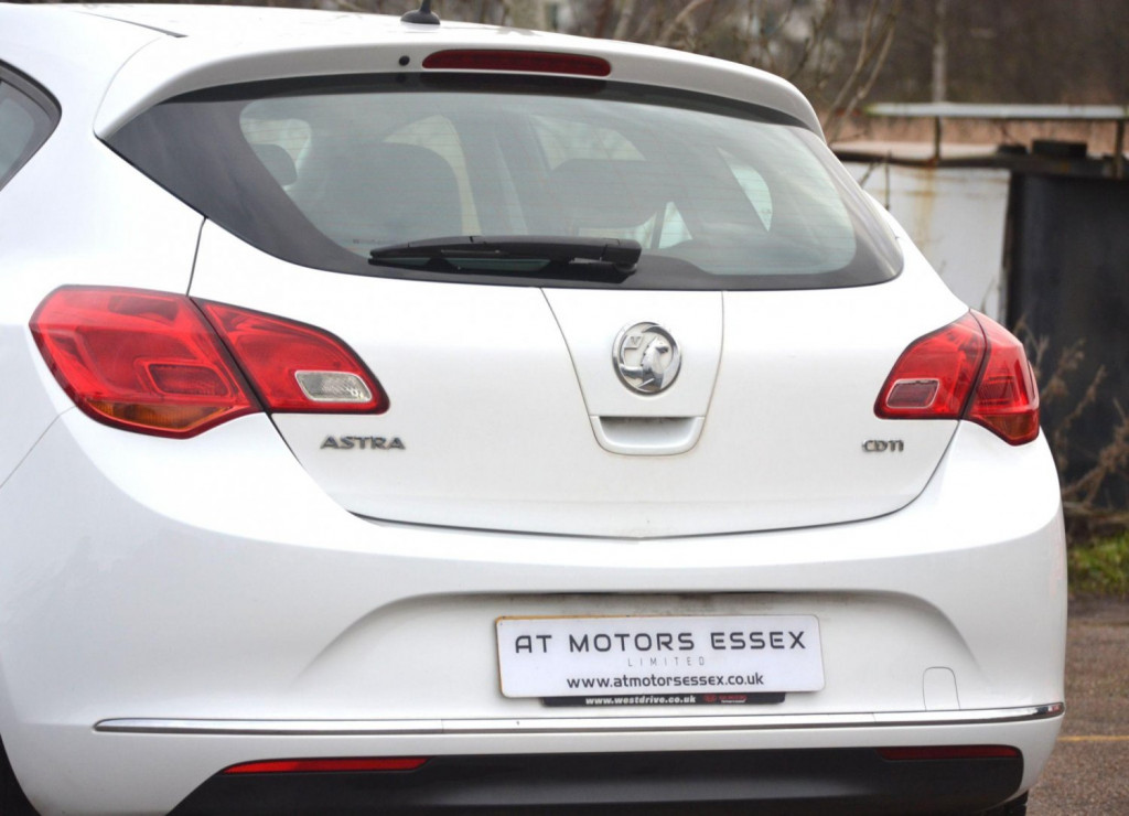VAUXHALL ASTRA