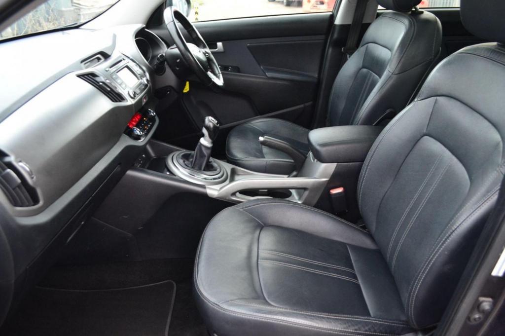 KIA SPORTAGE