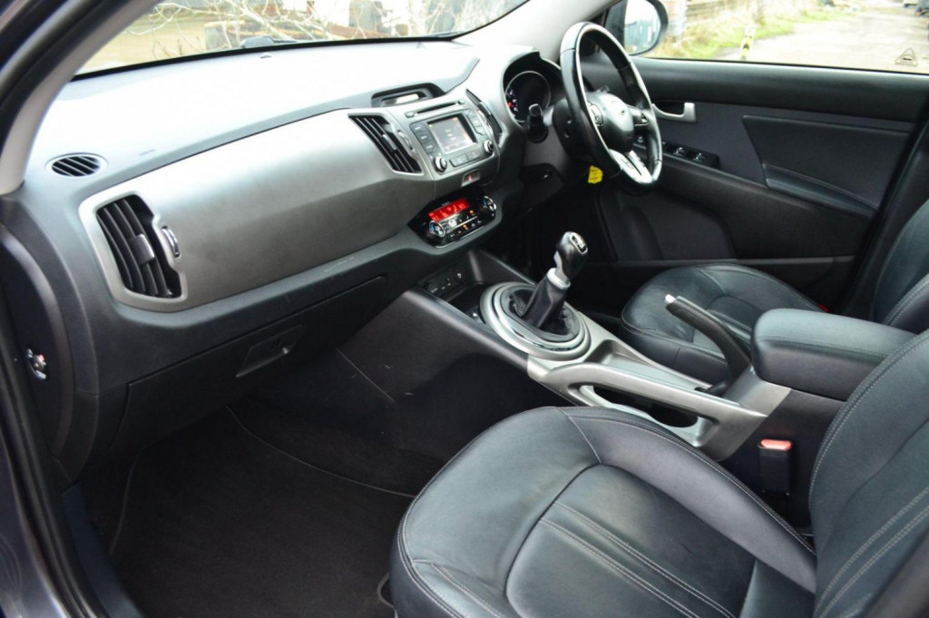 KIA SPORTAGE