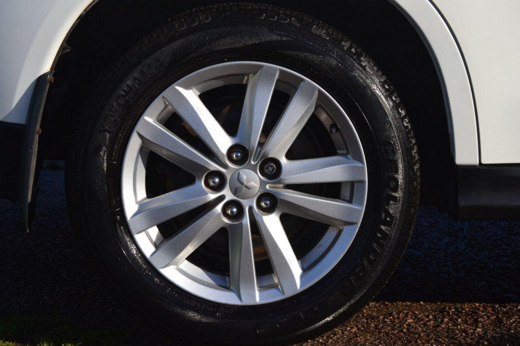 MITSUBISHI ASX