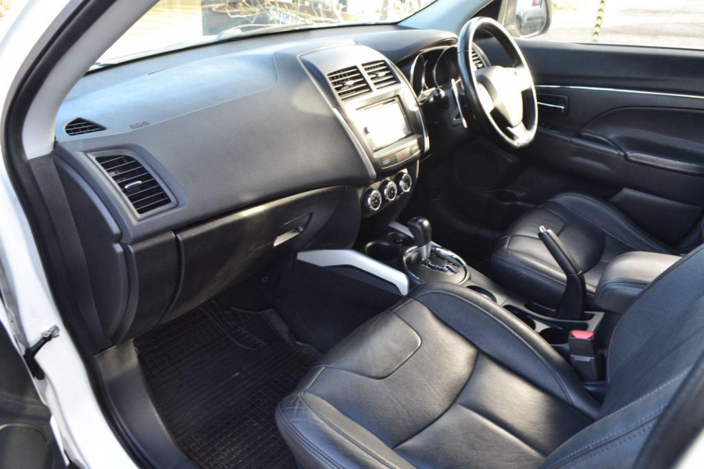 MITSUBISHI ASX
