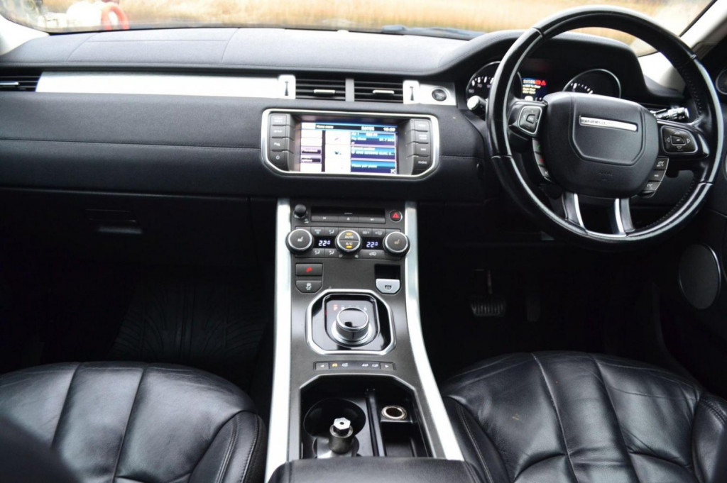 View LAND ROVER RANGE ROVER EVOQUE 2.2 SD4 Pure Auto 4WD Euro 5 5dr