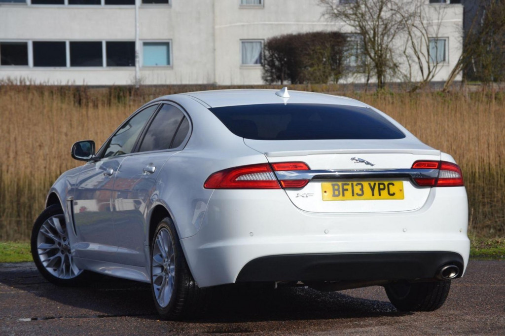 JAGUAR XF