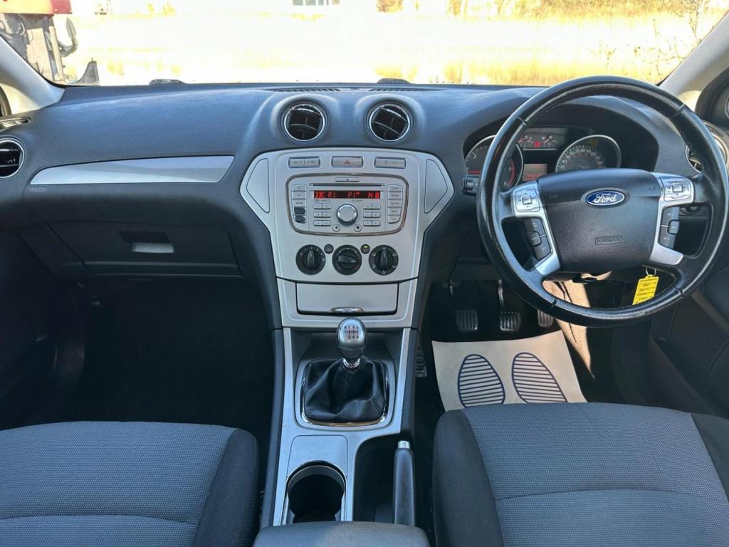 View FORD MONDEO 2.0 TDCi Edge 5dr