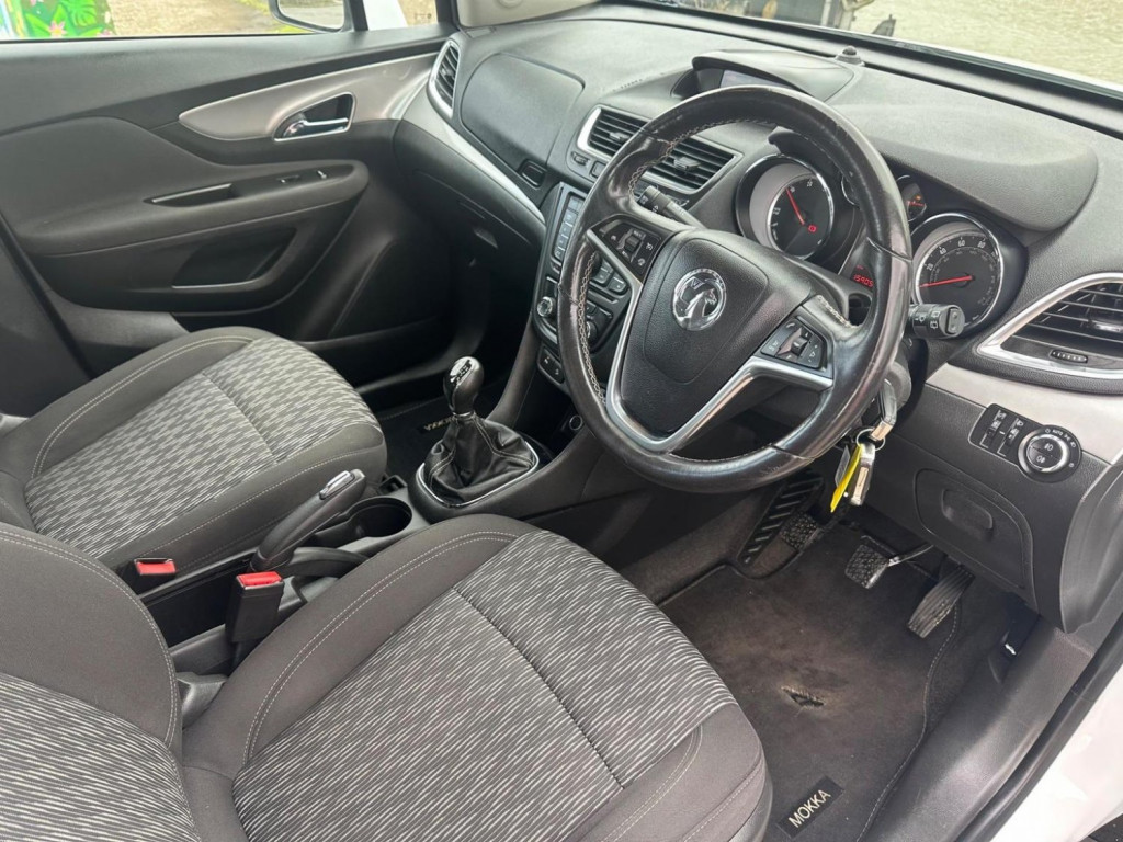VAUXHALL MOKKA
