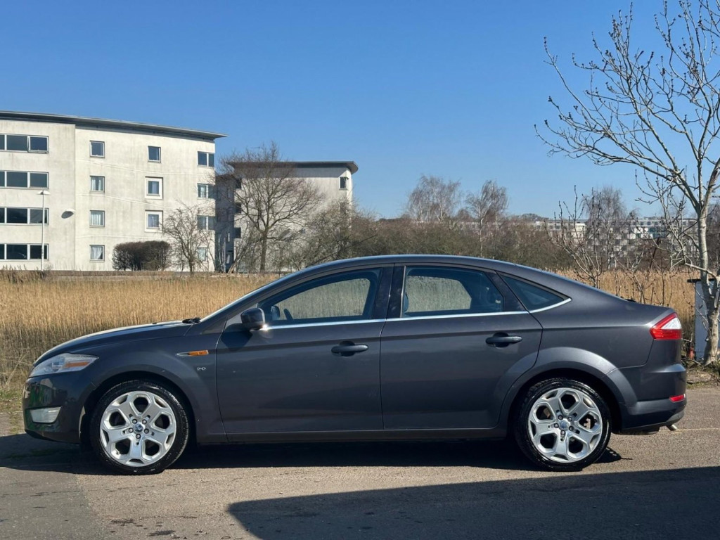 FORD MONDEO