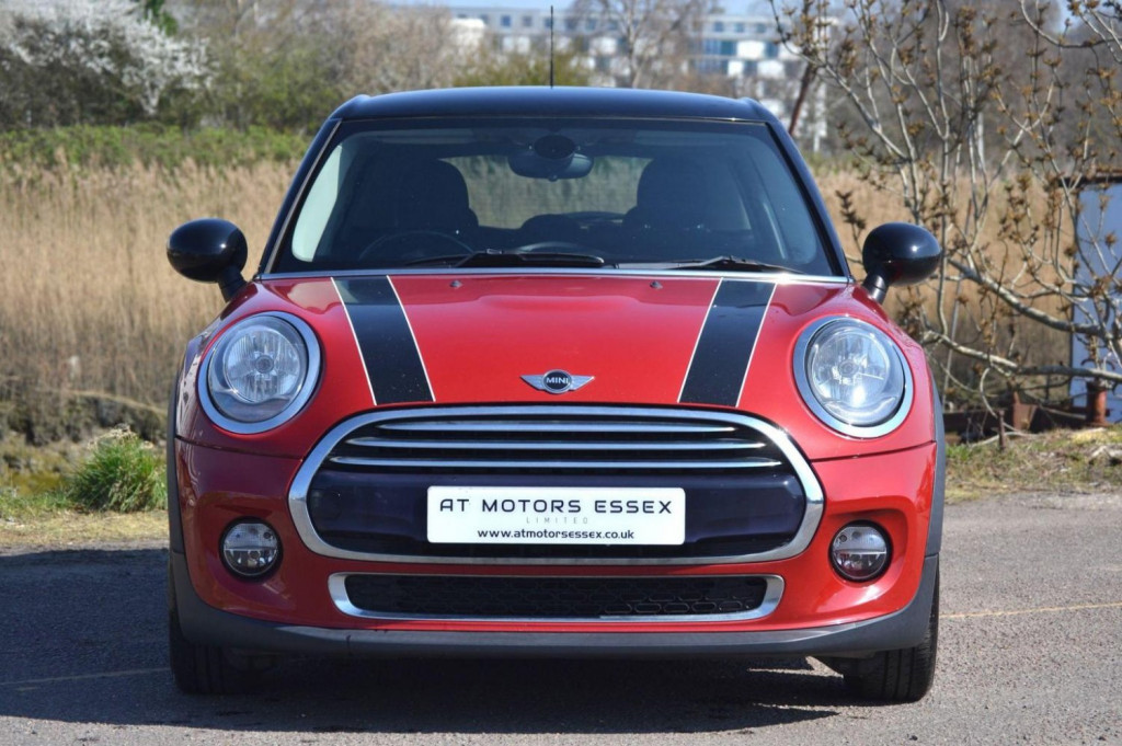 MINI HATCH