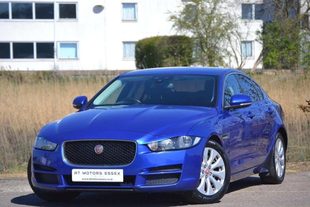 JAGUAR XE