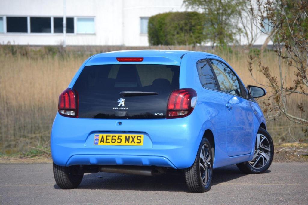 PEUGEOT 108