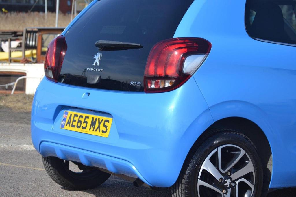 PEUGEOT 108