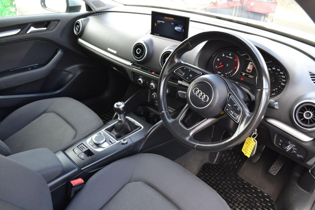View AUDI A3 1.6 TDI SE Technik Sportback Euro 6 (s/s) 5dr