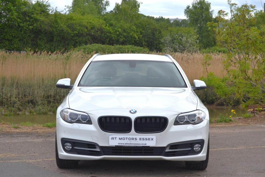 View BMW 5 SERIES 2.0 520d SE Touring Auto Euro 6 (s/s) 5dr