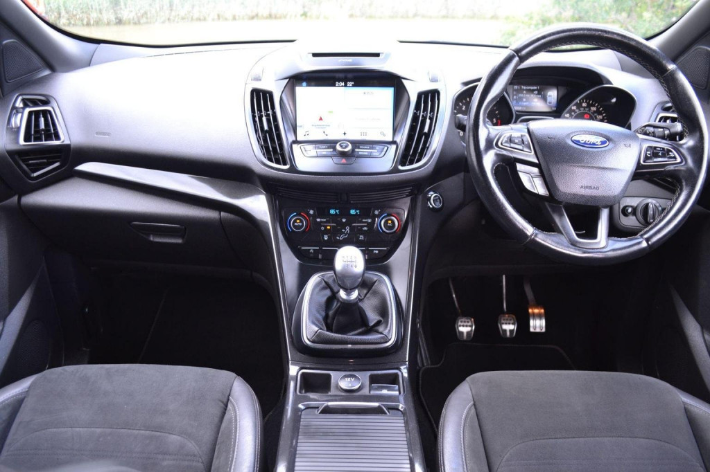 View FORD KUGA 2.0 TDCi EcoBlue ST-Line Euro 6 (s/s) 5dr