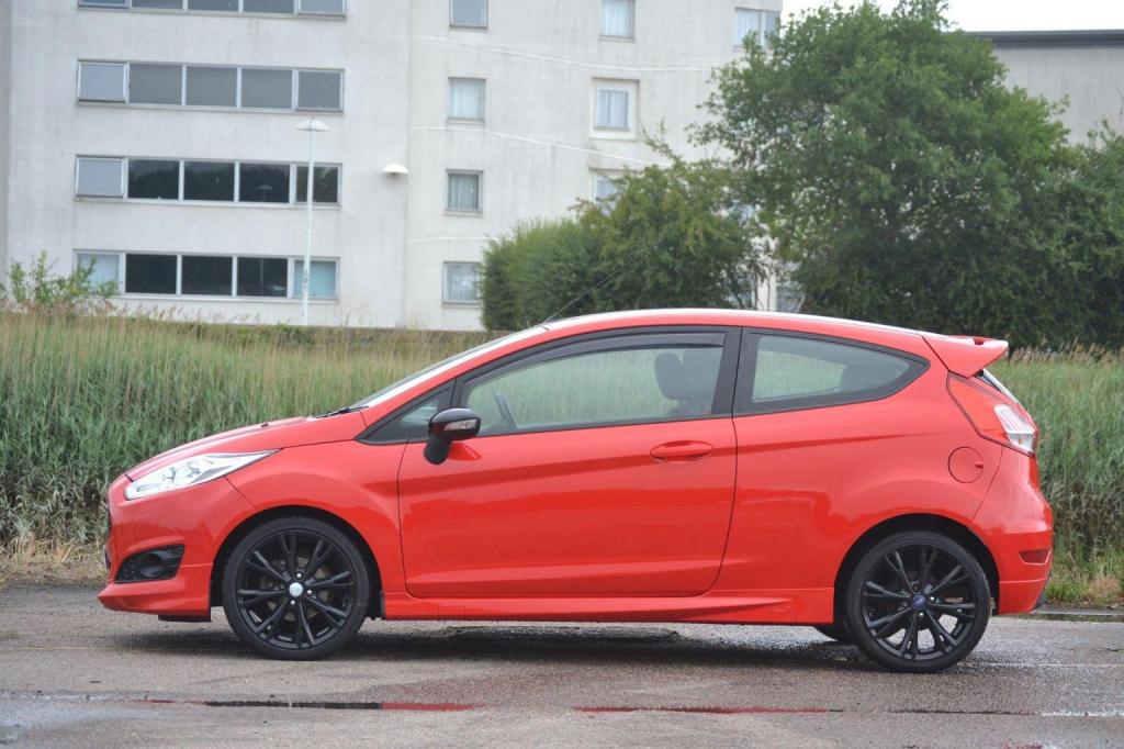 FORD FIESTA