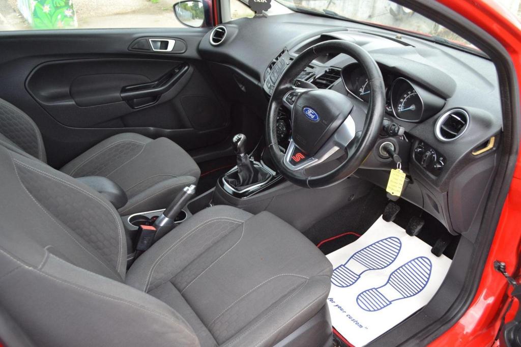 View FORD FIESTA 1.0T EcoBoost Zetec S Euro 5 (s/s) 3dr