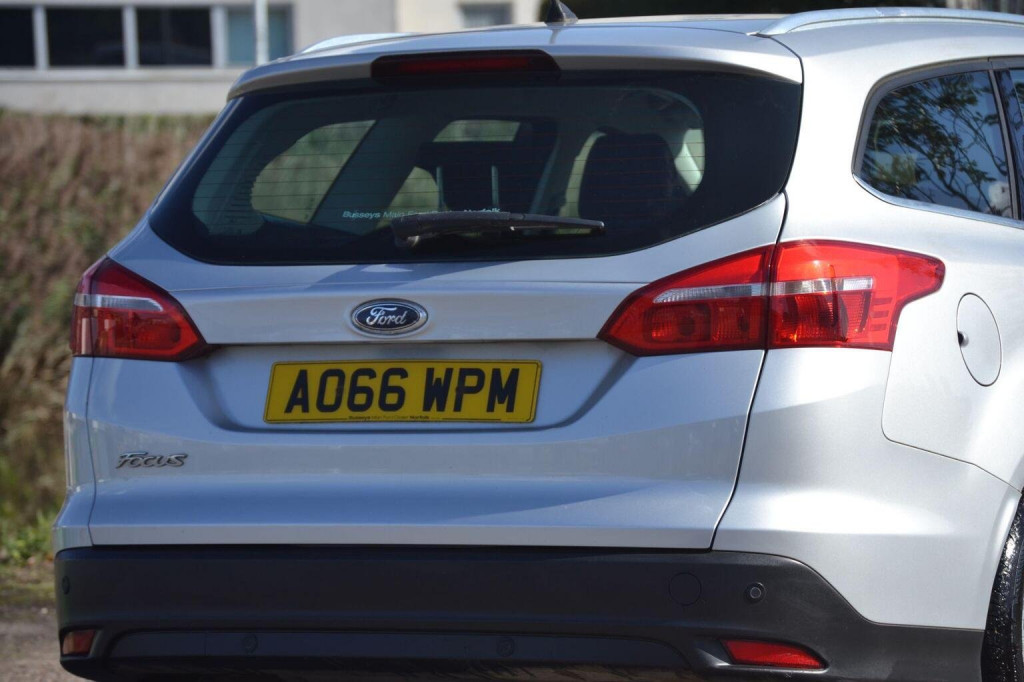FORD FOCUS