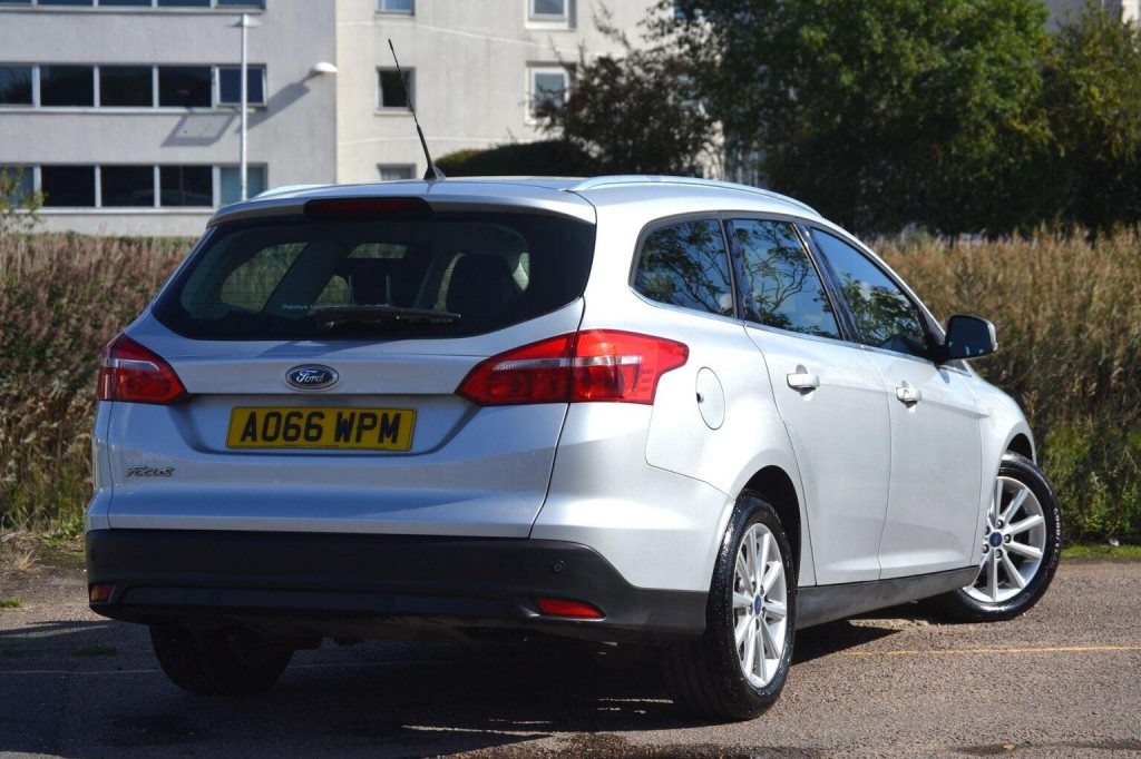 FORD FOCUS