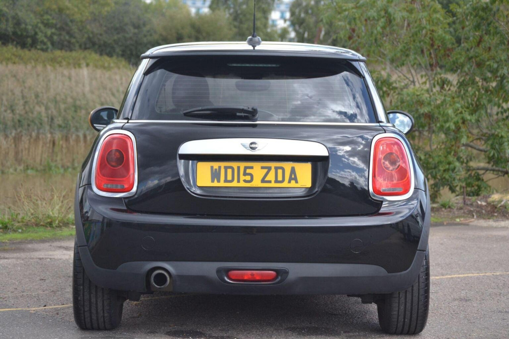 MINI HATCH