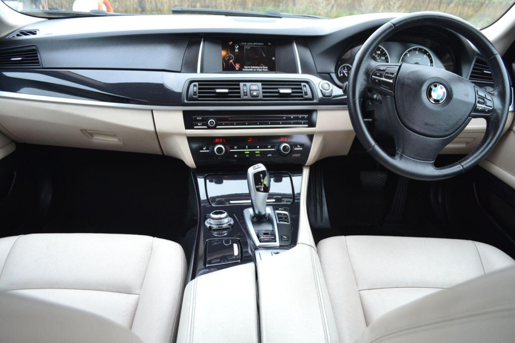 View BMW 5 SERIES 2.0 520d SE Auto Euro 6 (s/s) 4dr