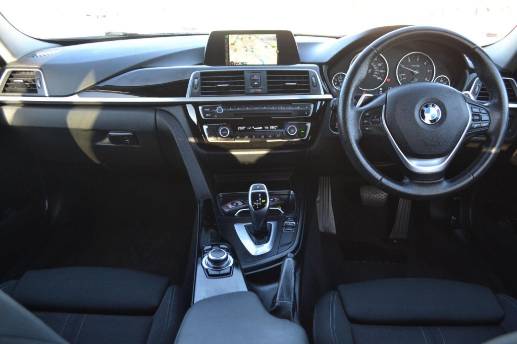 View BMW 3 SERIES 2.0 320d Sport Auto Euro 6 (s/s) 4dr