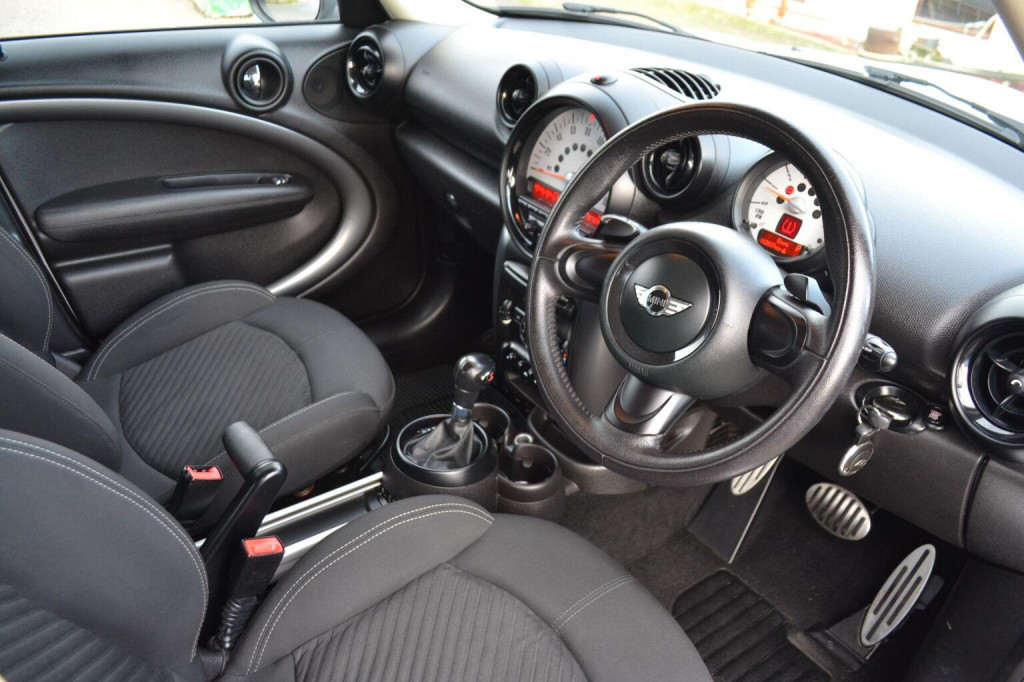 View MINI COUNTRYMAN 2.0 Cooper SD Auto Euro 5 5dr