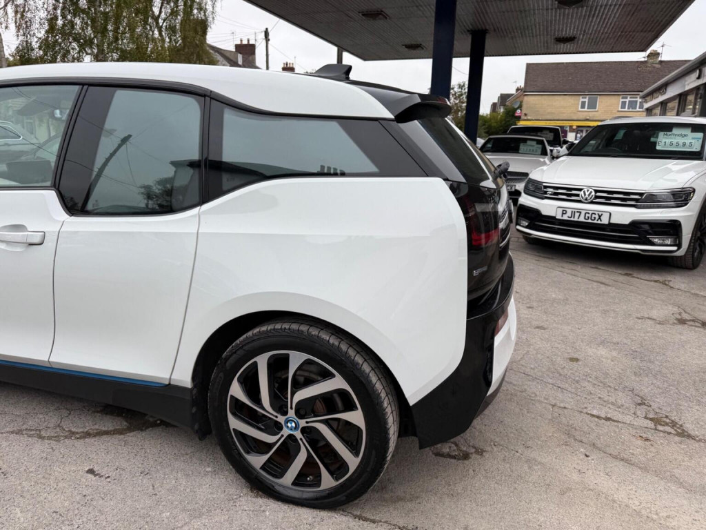 BMW I3