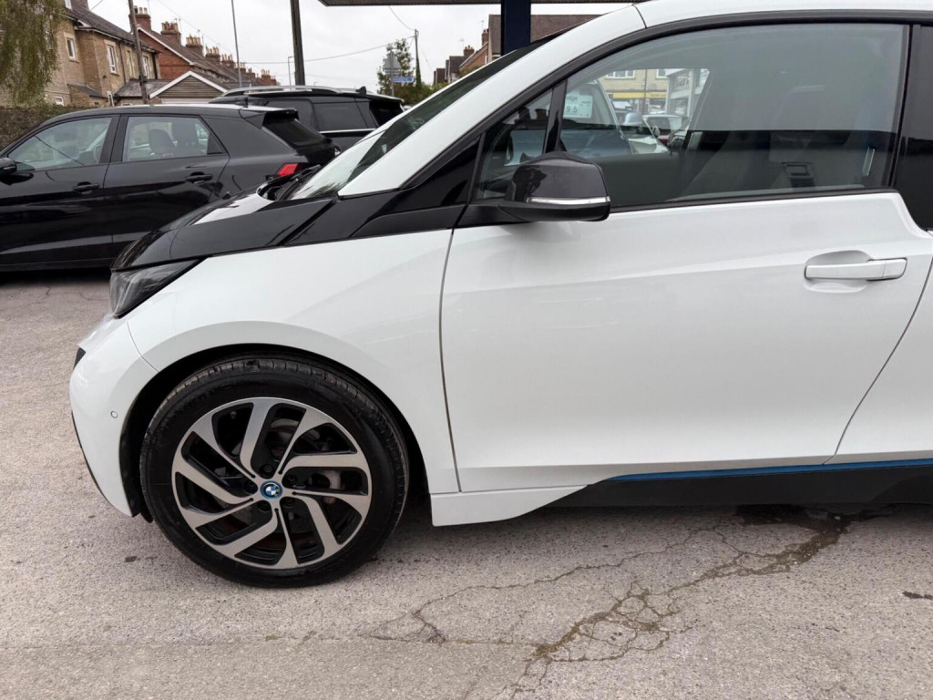 BMW I3