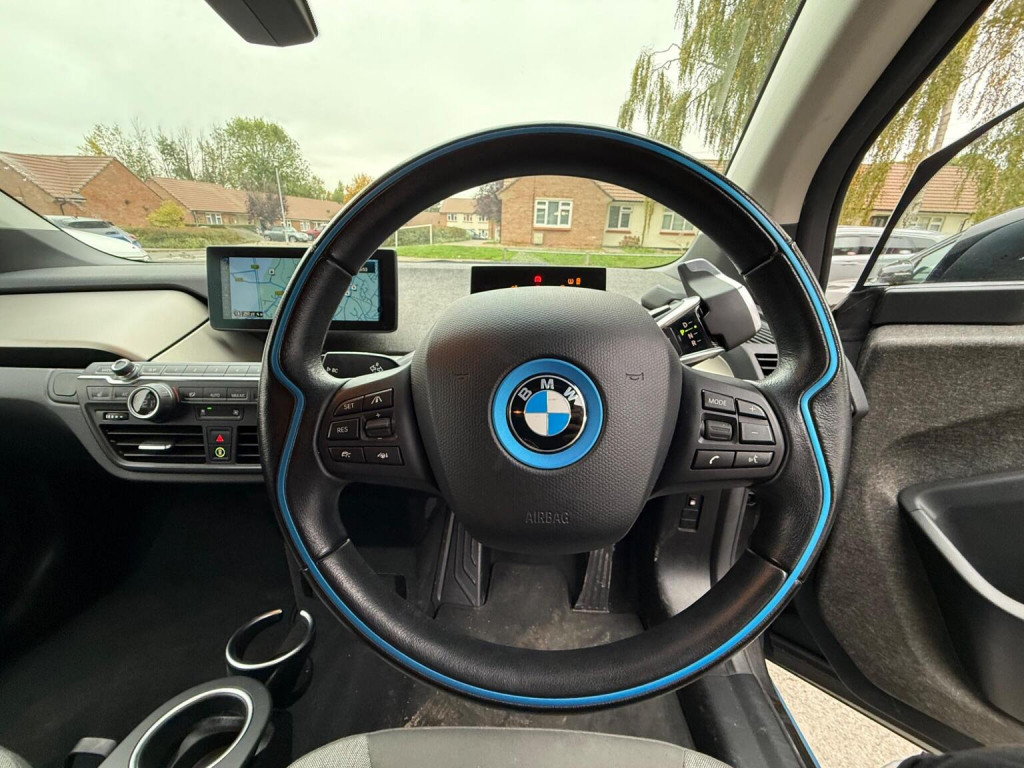 BMW I3