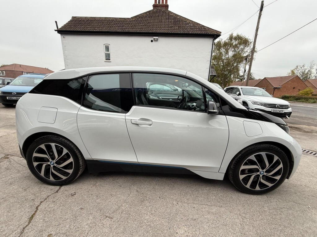 BMW I3