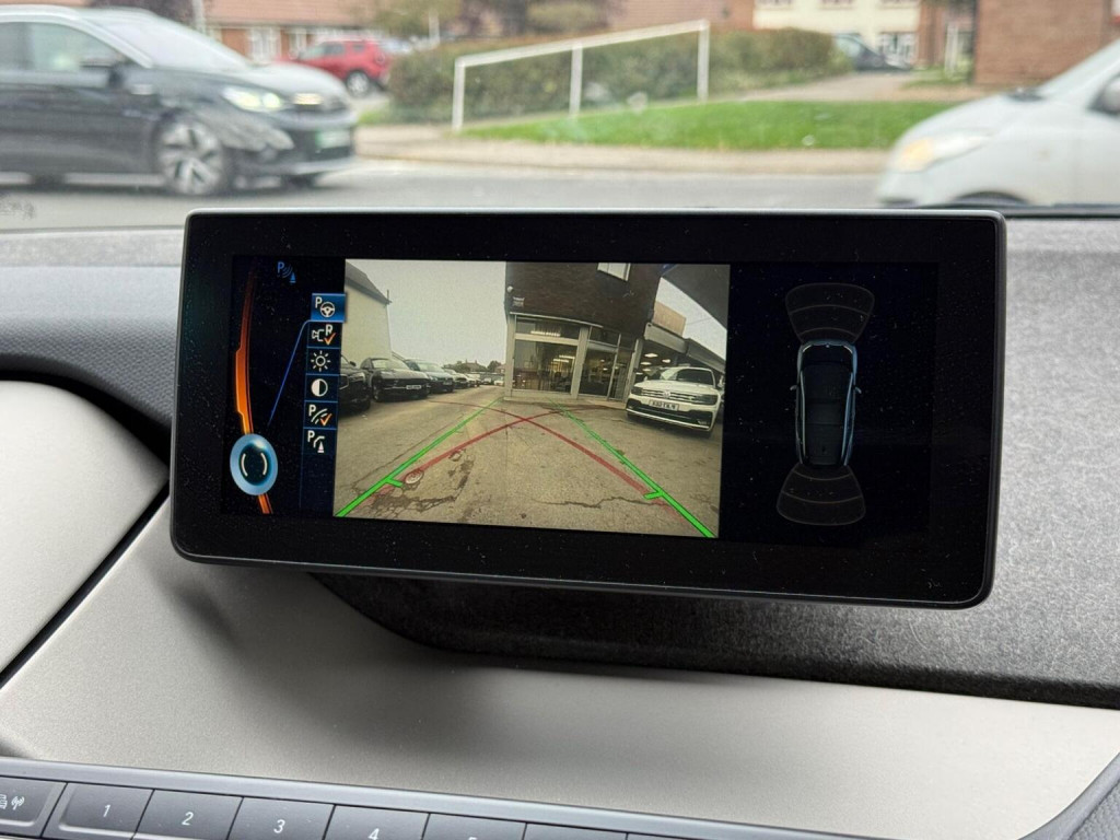 BMW I3