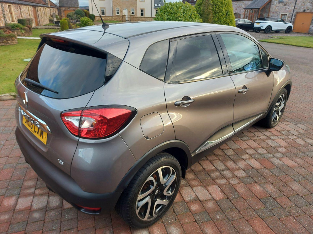 RENAULT CAPTUR