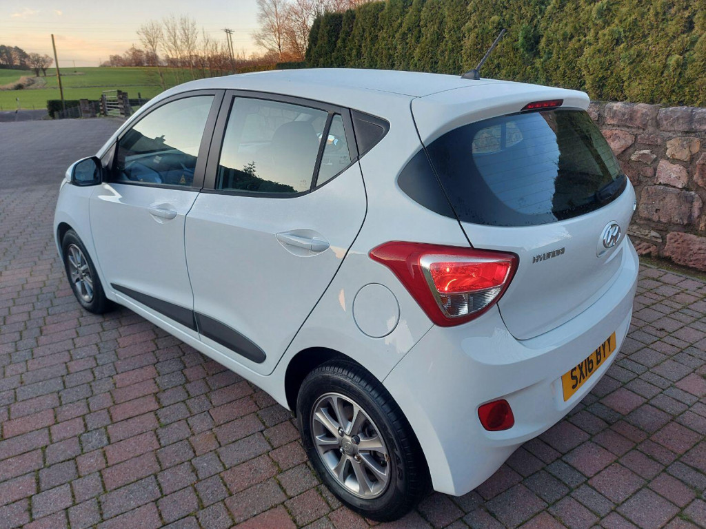 HYUNDAI I10