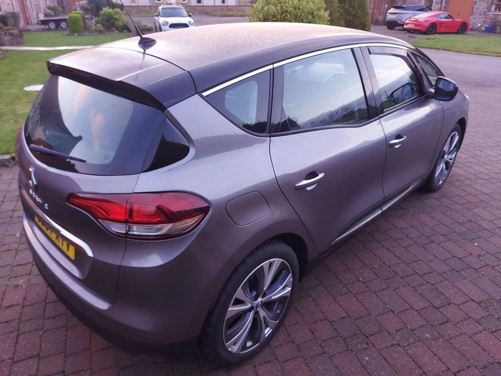 RENAULT SCENIC