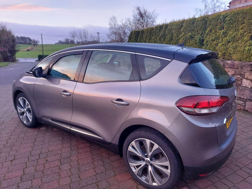 RENAULT SCENIC