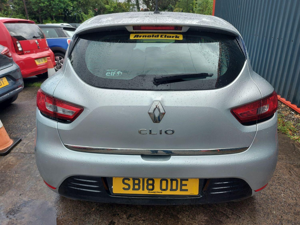 RENAULT CLIO