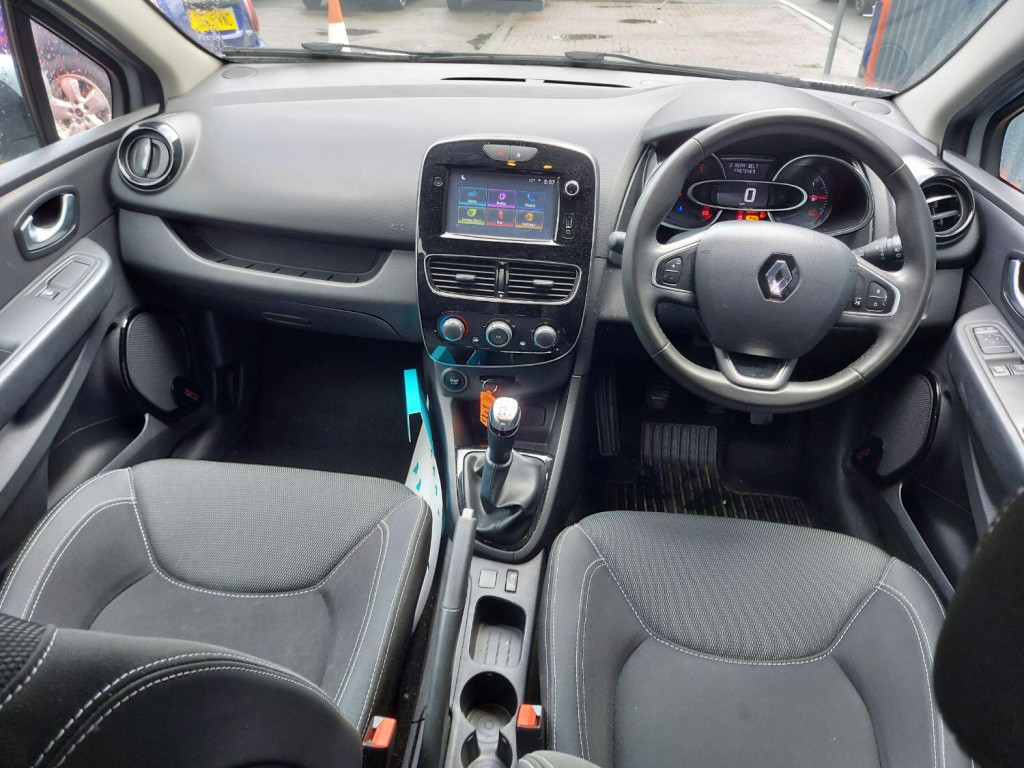 RENAULT CLIO
