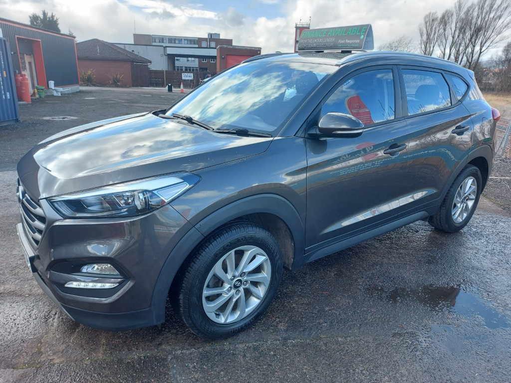 HYUNDAI TUCSON