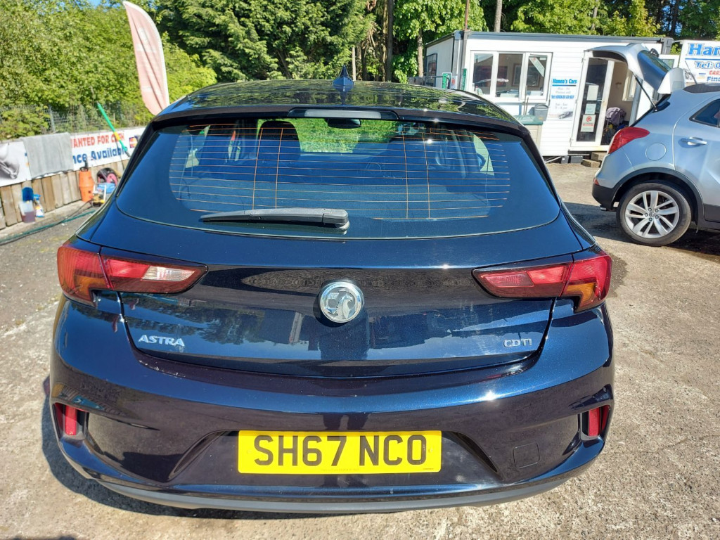 VAUXHALL ASTRA