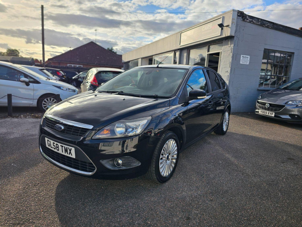 View FORD FOCUS 1.6 Titanium