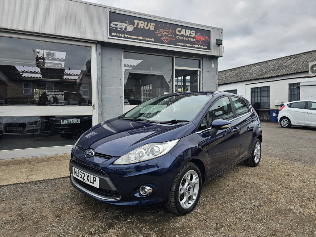 View FORD FIESTA 1.3 Zetec