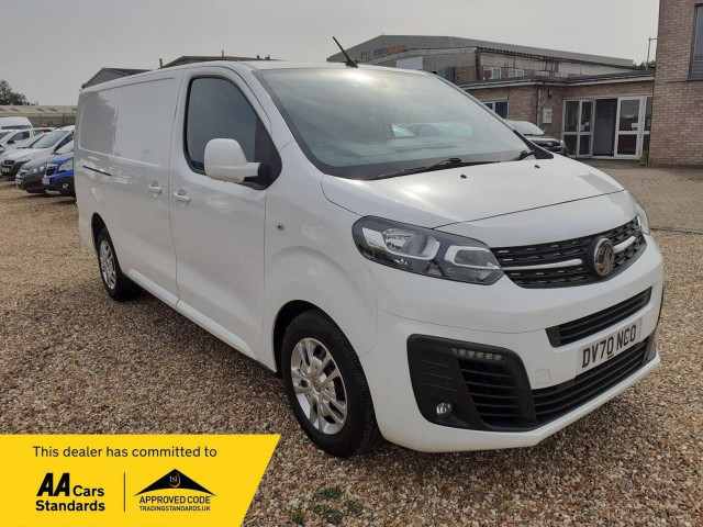 VAUXHALL VIVARO