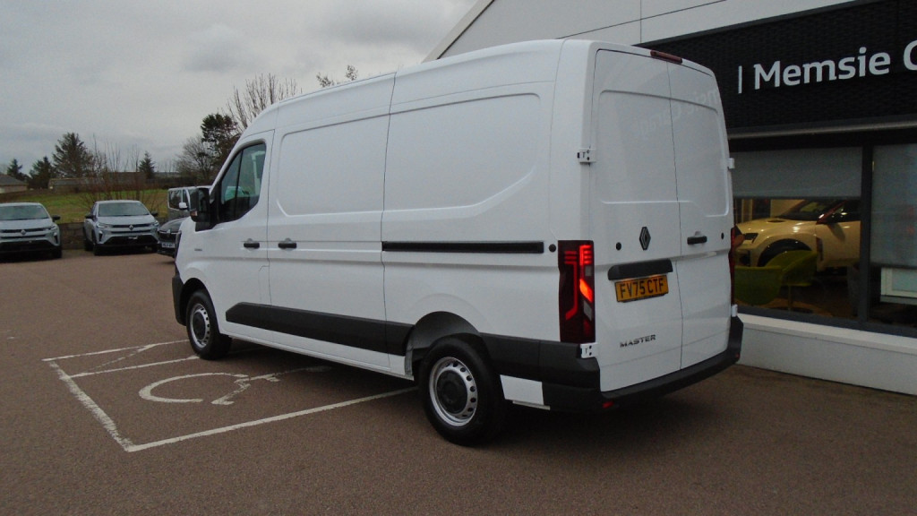 View RENAULT MASTER 2.0 MM35 Blue dCi 130 advance MY24